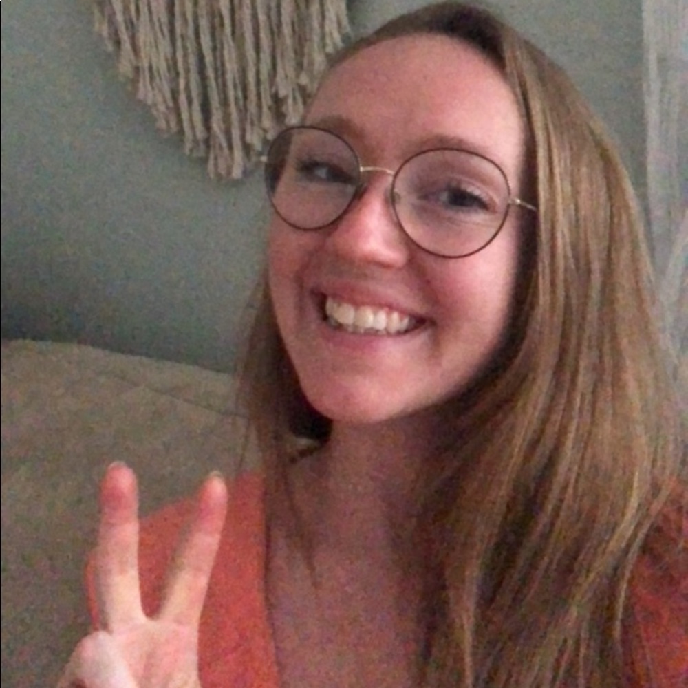 Meet your Posher, Gina